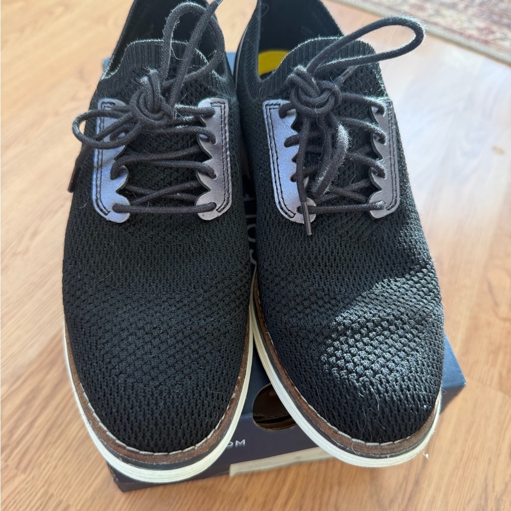 Cole Haan Grand Crosscourt II Knit Sneakers Womens size 7 Very Good Condition